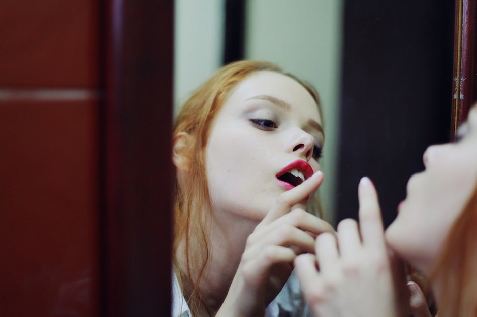 No me maquillo para tapar defectos sino para sacarme brillo