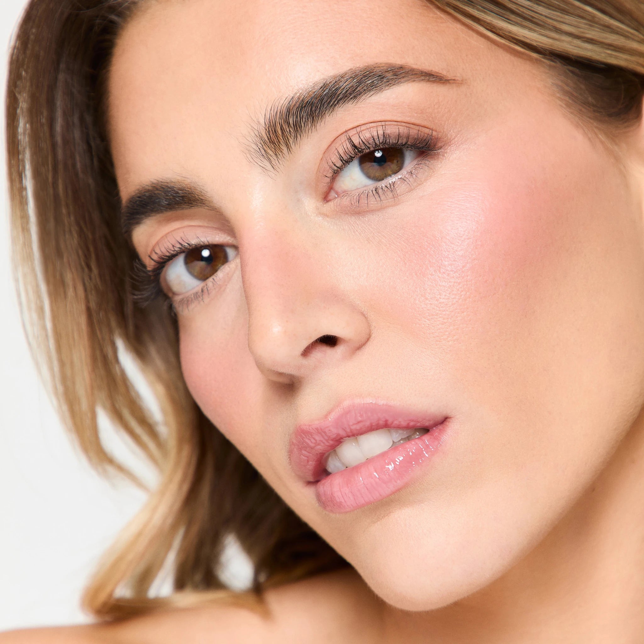 Bálsamo labial hidratante - Saigu Cosmetics