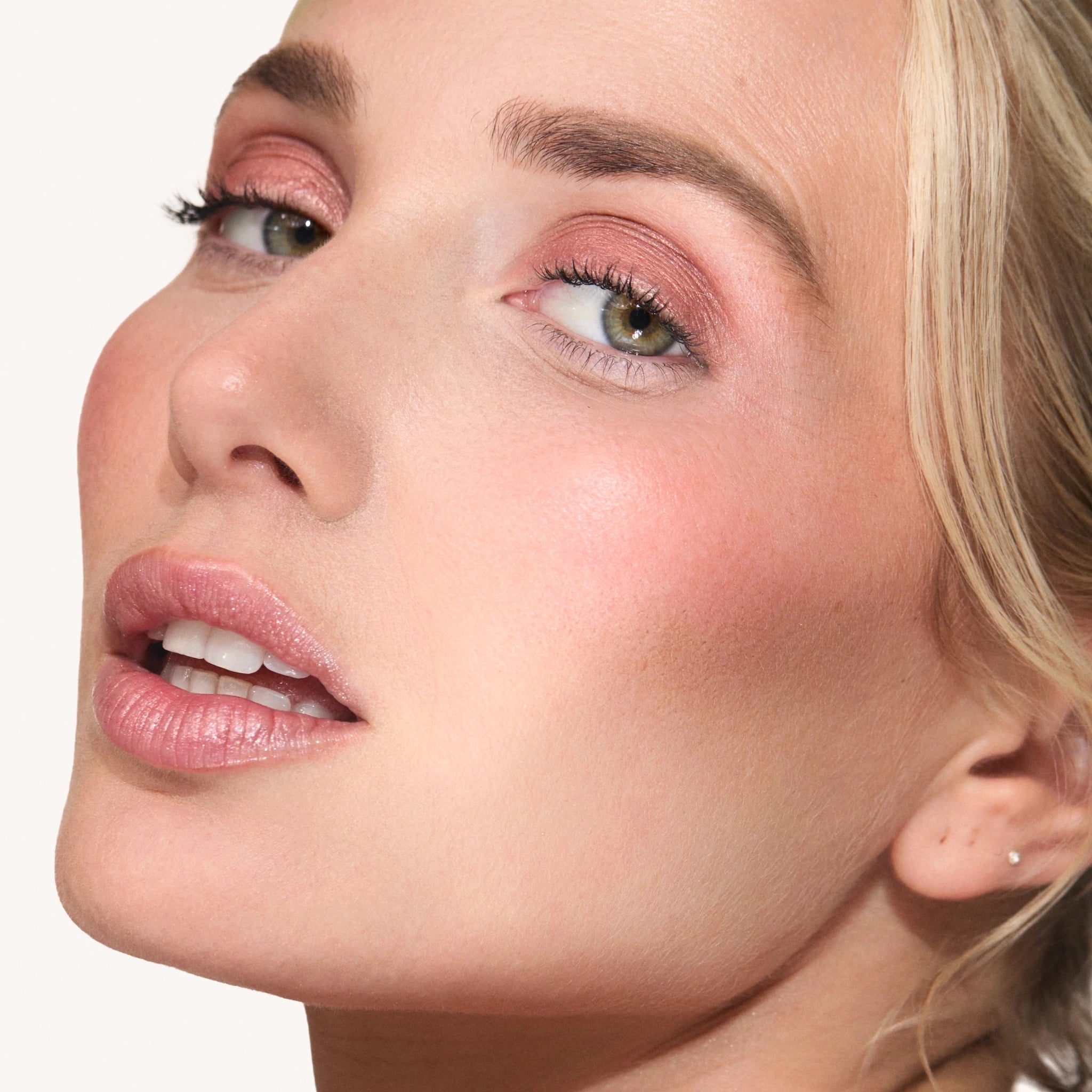 Sombra líquida One Touch Mediterranean Glow - Saigu Cosmetics