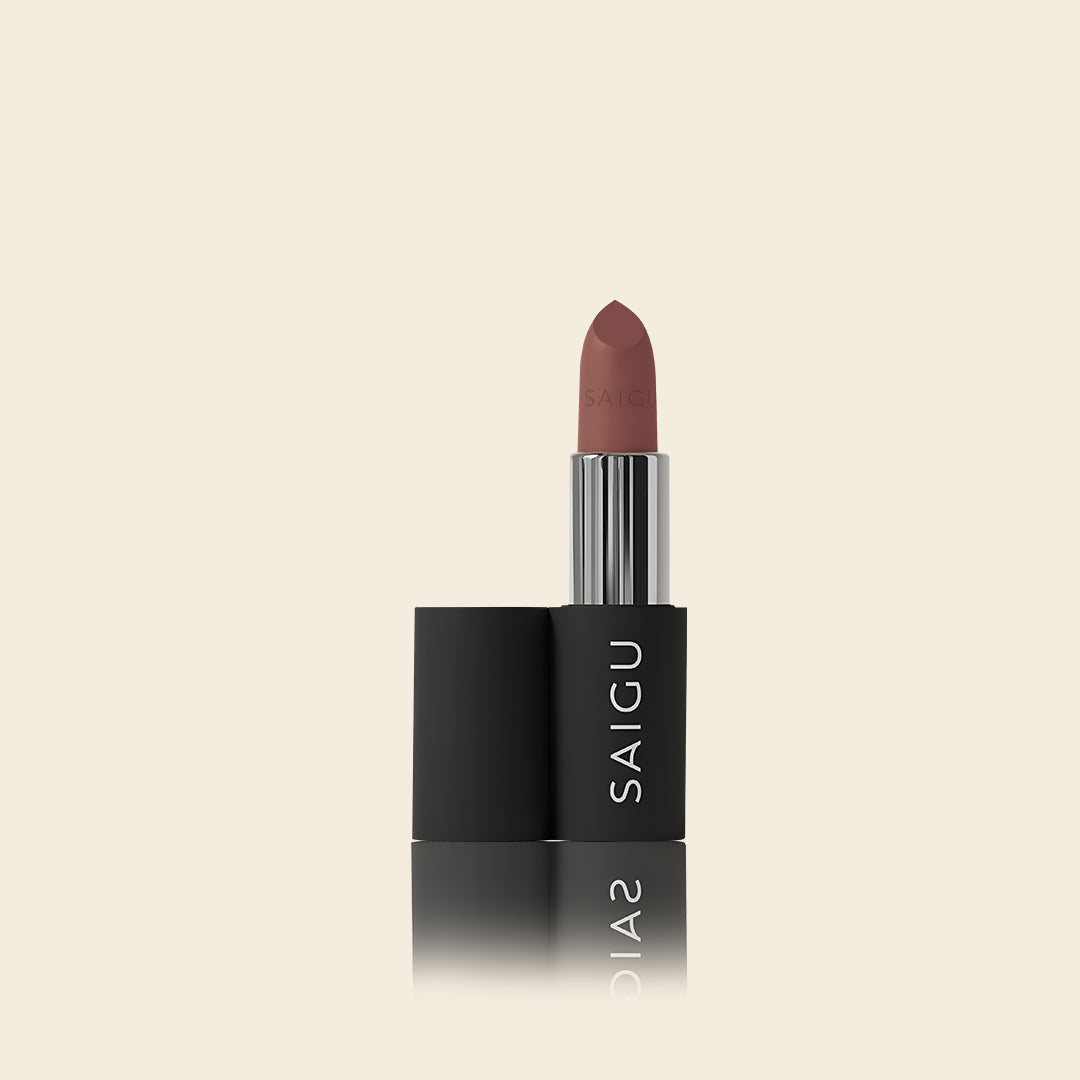 Velvet lipstick with hyaluronic acid