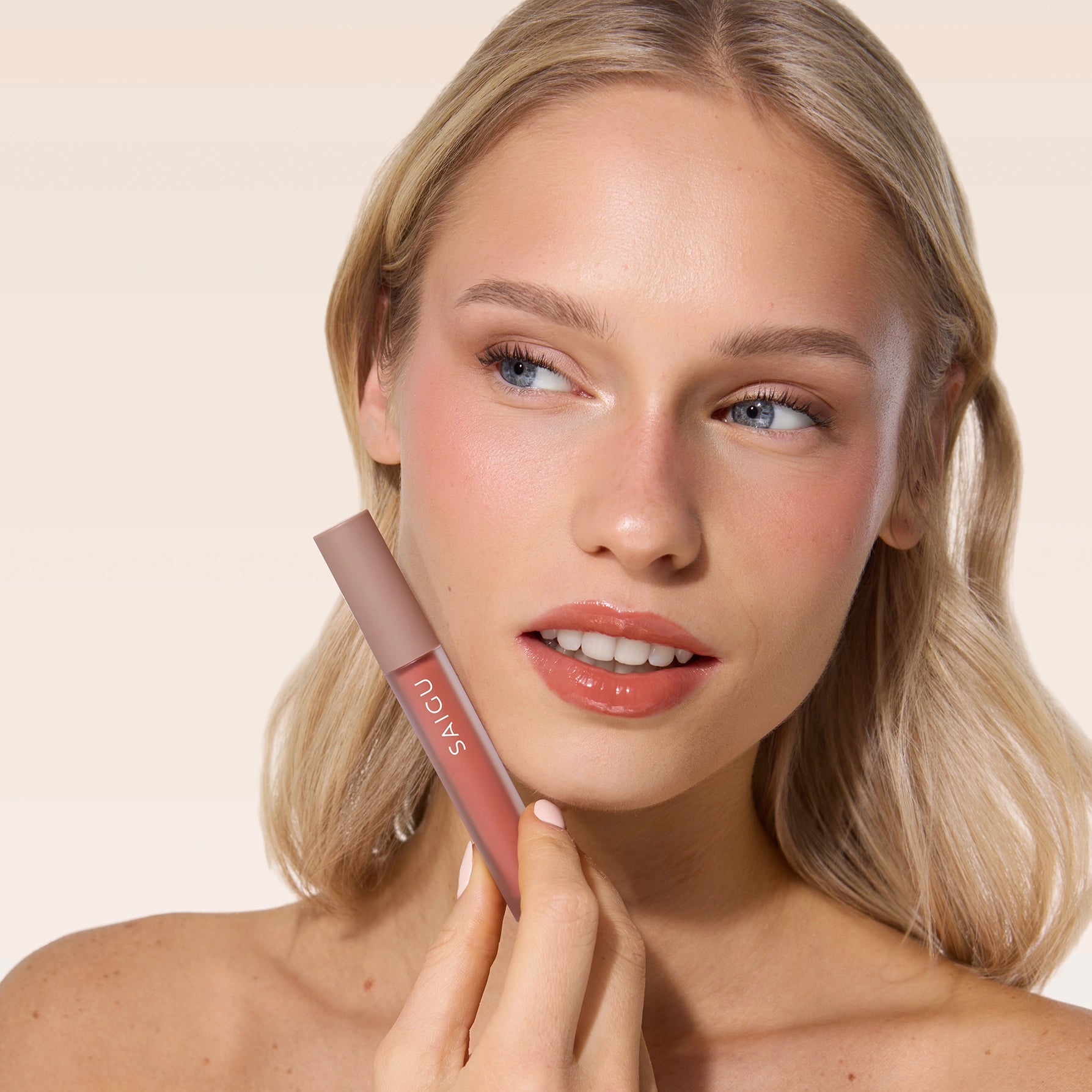 Lip Gloss Melting Plump - Saigu Cosmetics