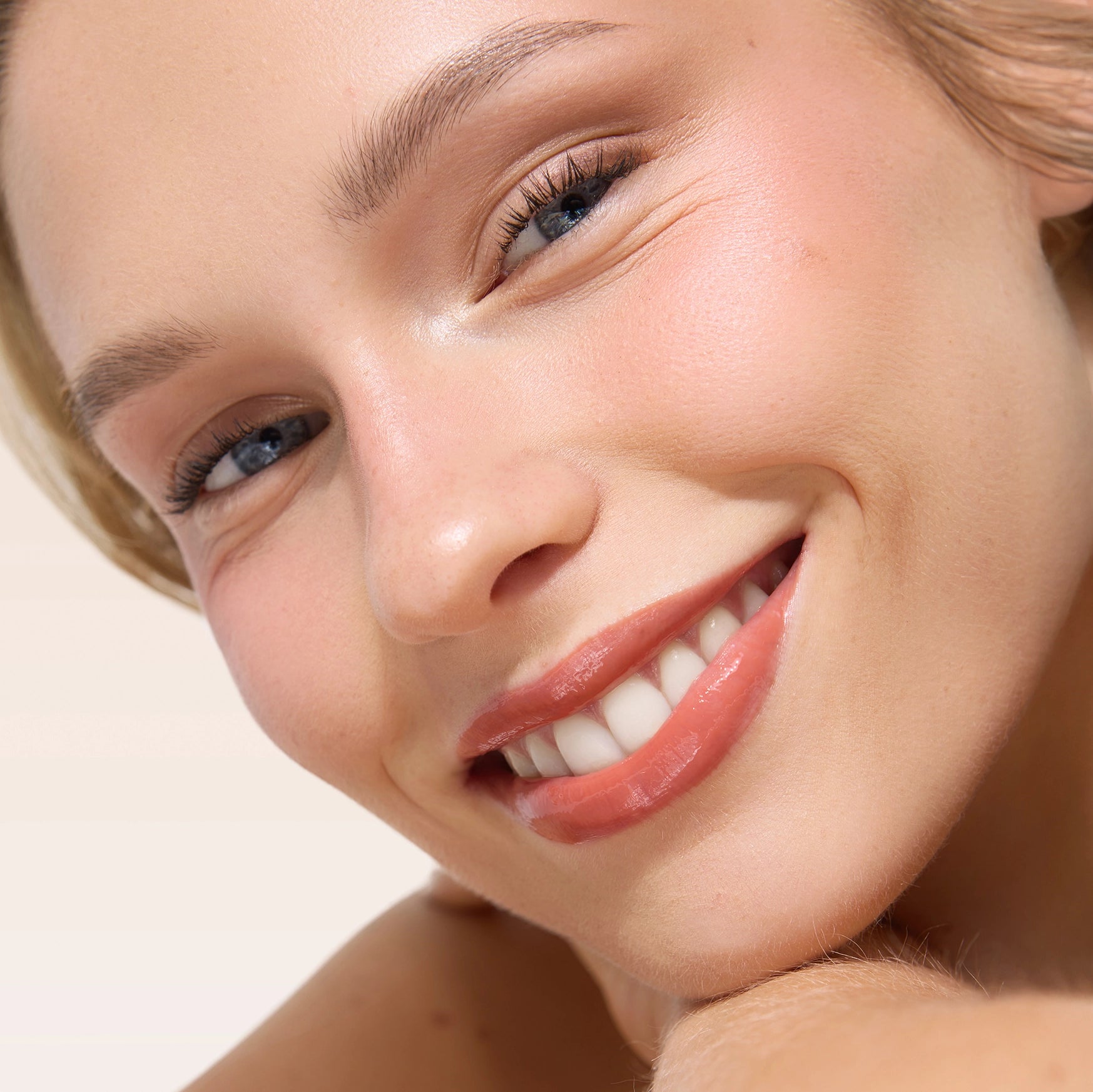 Lip Gloss Melting Plump - Saigu Cosmetics