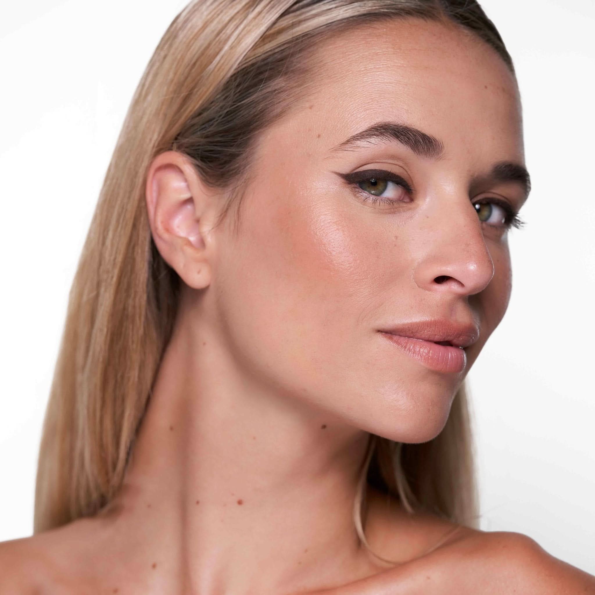 Lapiz de Ojos Marron Oscuro - Maquillaje Natural Saigu