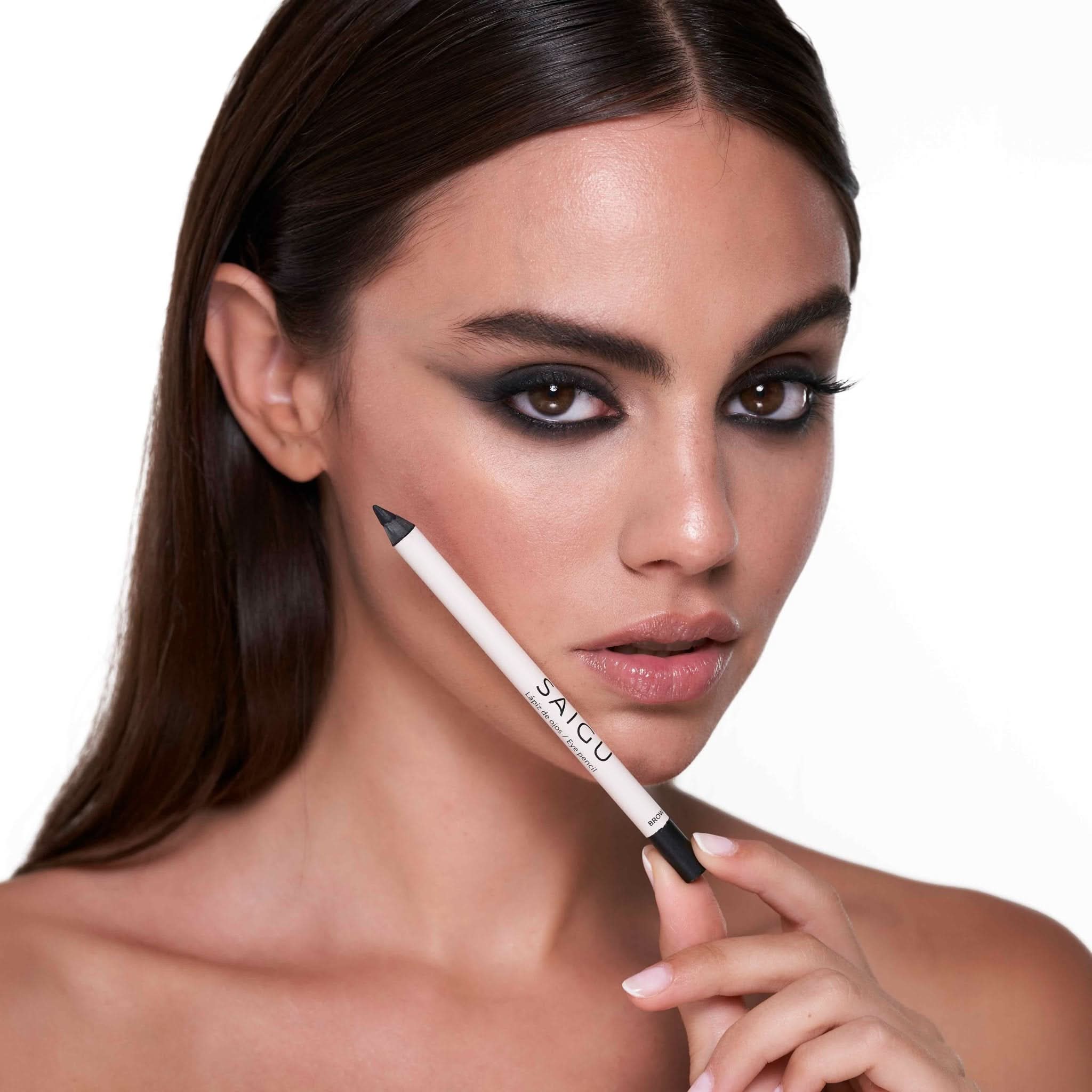 Lapiz de Ojos Negro - Maquillaje Natural Saigu