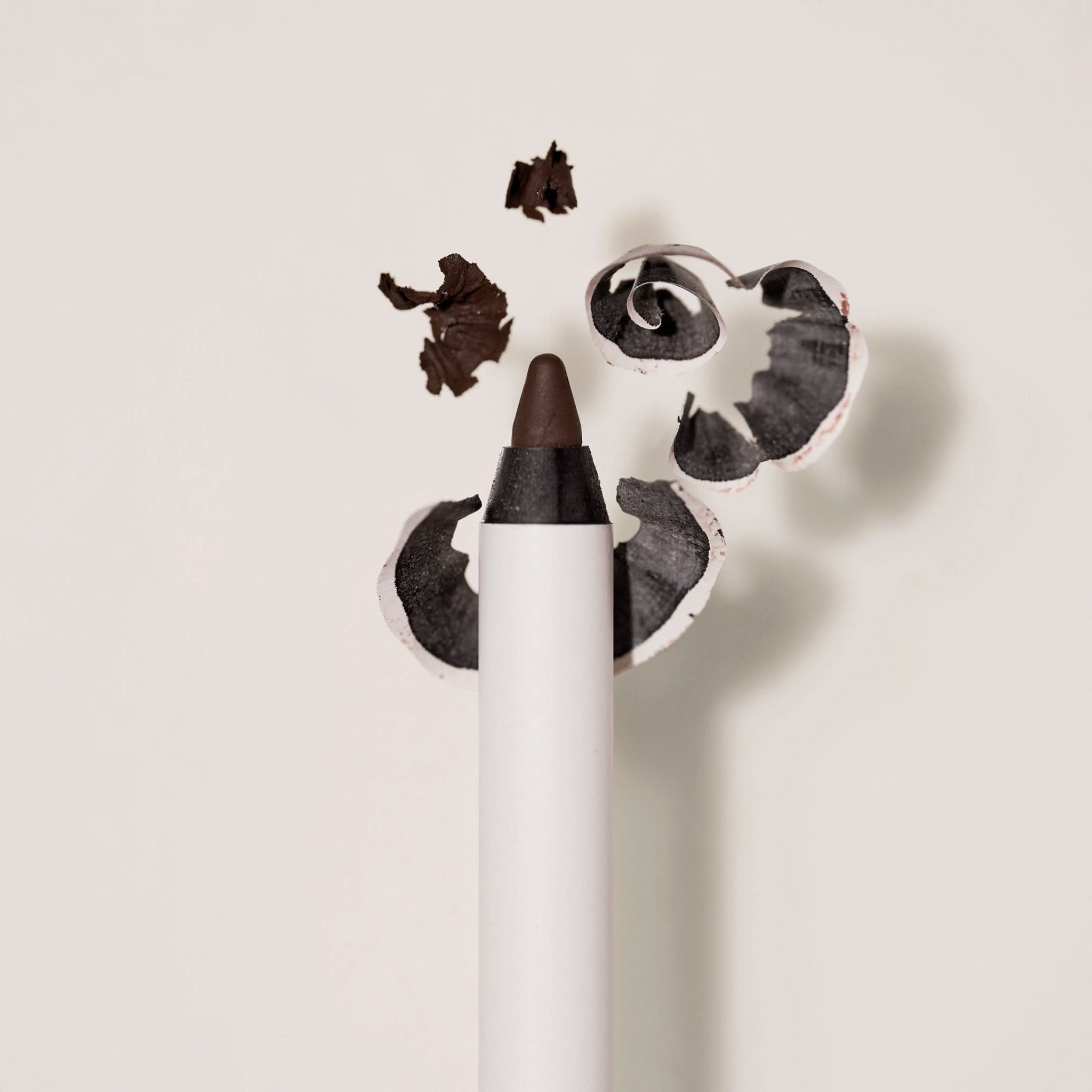 Lapiz de Ojos Marron Oscuro - Maquillaje Natural Saigu