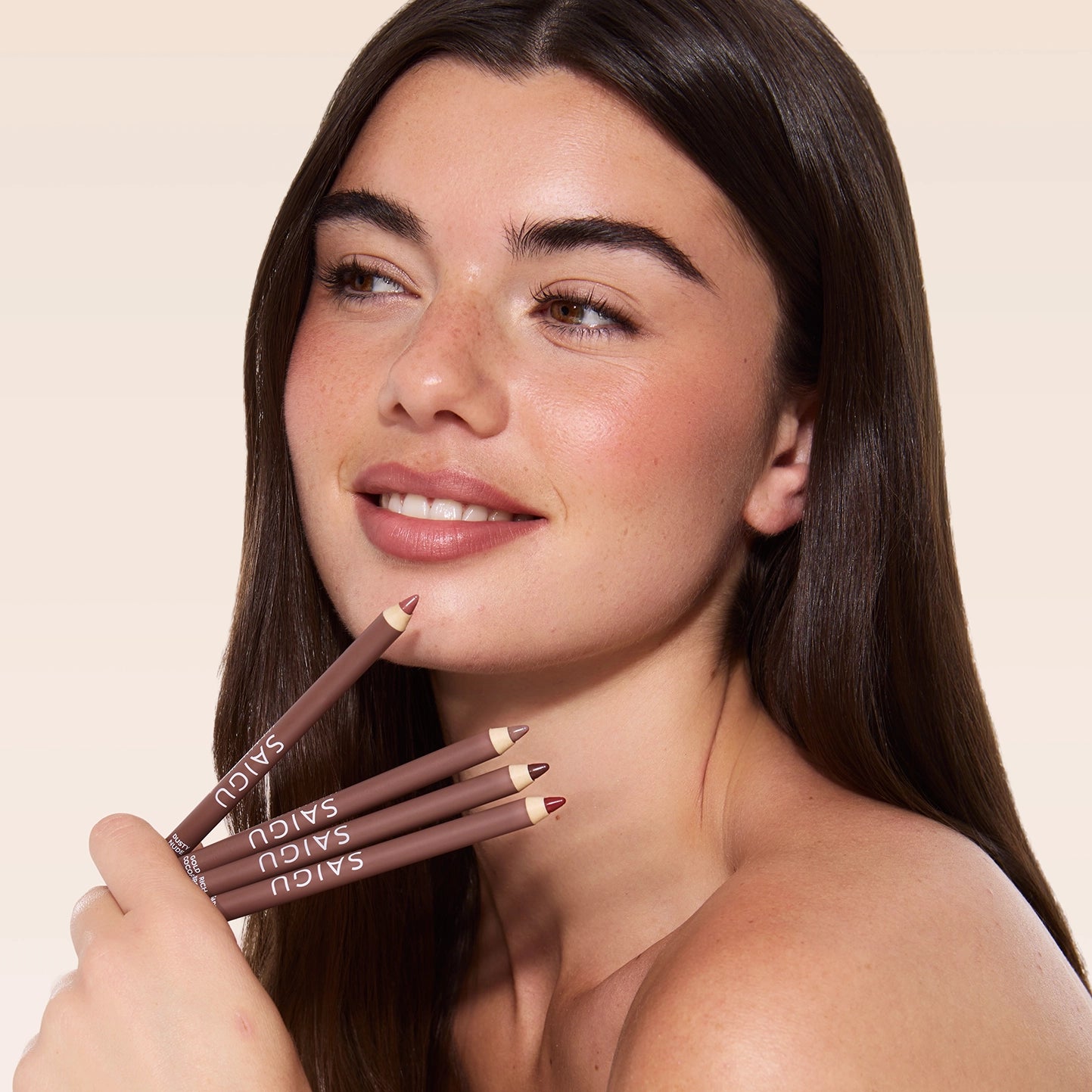 Lápiz de labios Perfilado Sedoso - Saigu Cosmetics