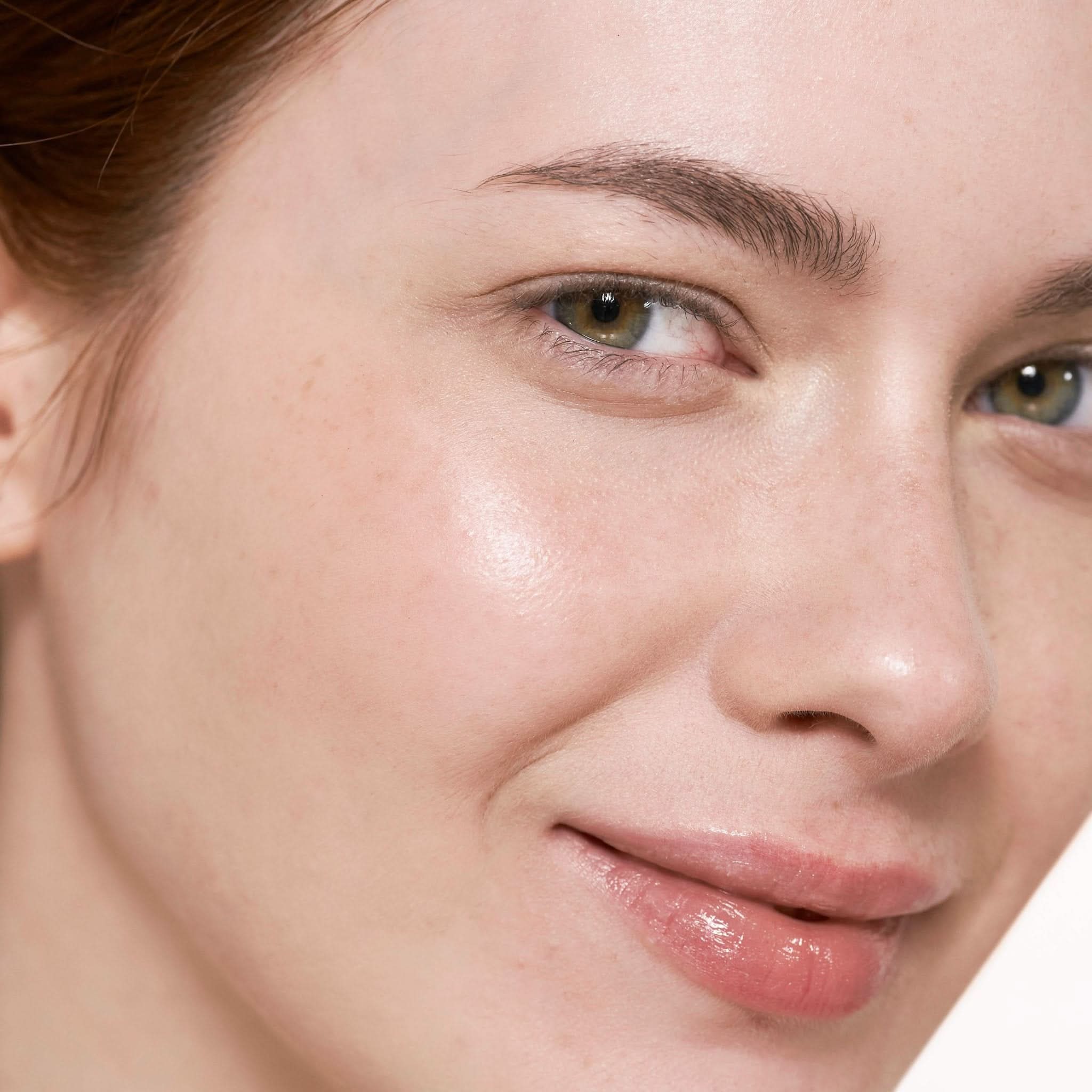 Corrector Maquillaje Eve Saigu