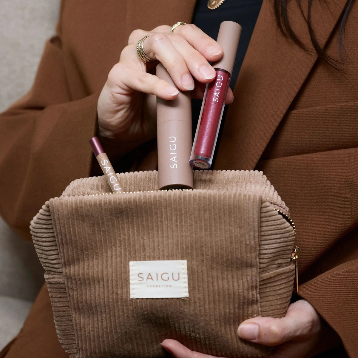 Pack Golden Plum Essentials - Saigu Cosmetics