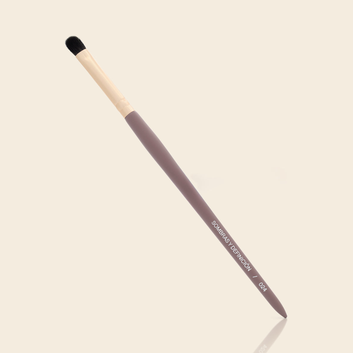 Pincel 024 · Sombras de ojos - IBbrushes x Saigu - Saigu Cosmetics
