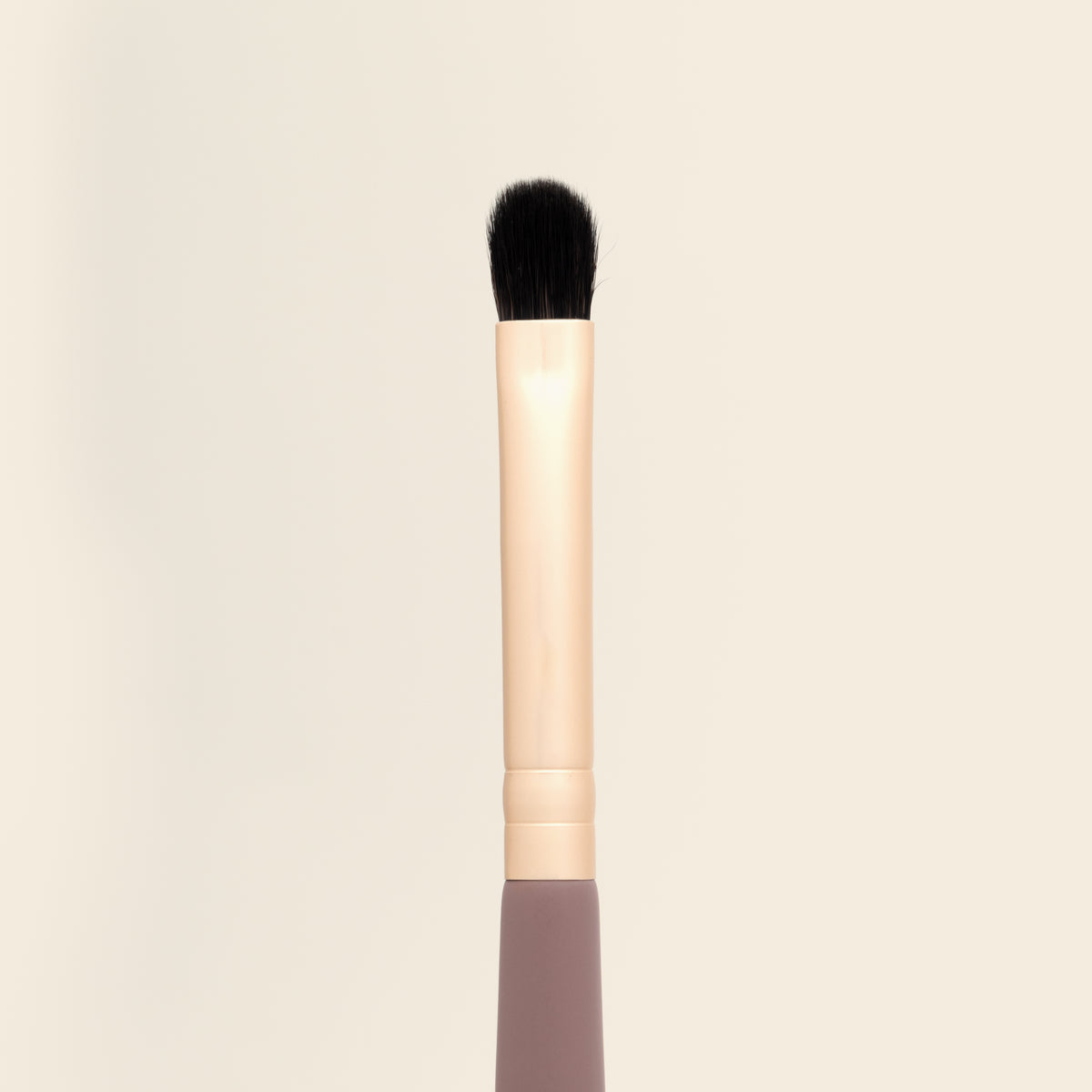 Pincel 024 · Sombras de ojos - IBbrushes x Saigu - Saigu Cosmetics