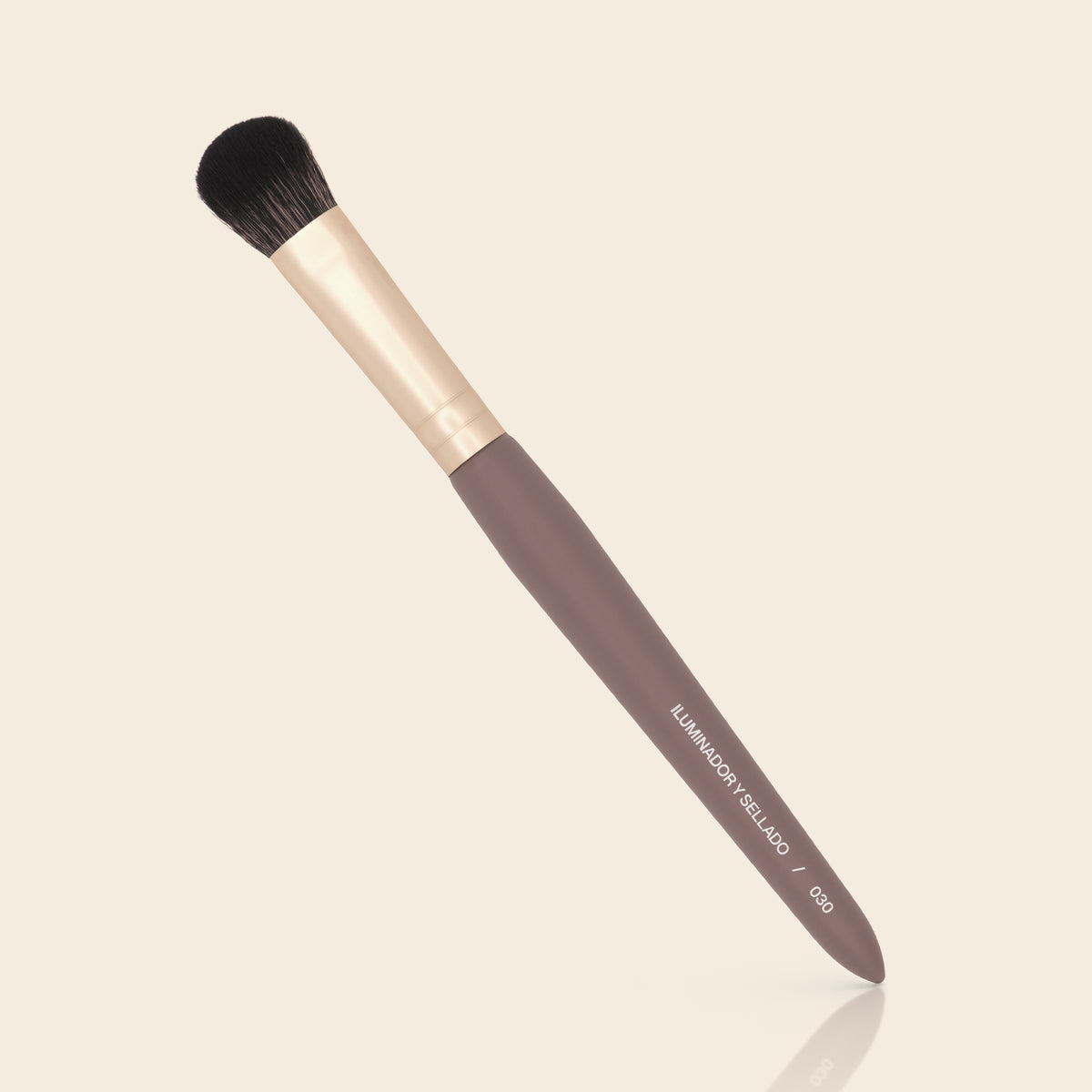 Brocha 030 · Colorete y texturas en crema | Pequeña - IBbrushes x Saigu - Saigu Cosmetics