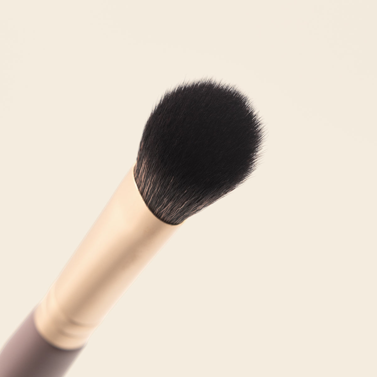 Brocha 030 · Colorete y texturas en crema | Pequeña - IBbrushes x Saigu - Saigu Cosmetics