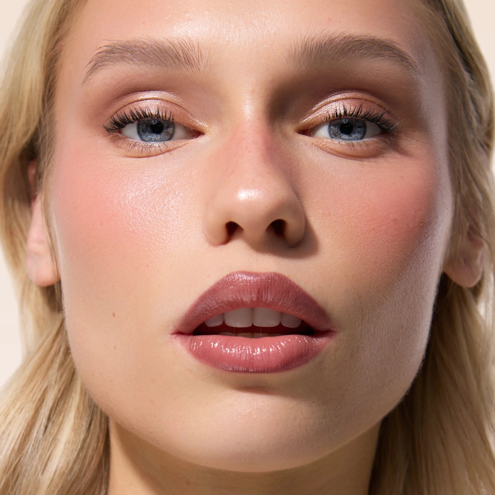 Lip Gloss Melting Plump - Saigu Cosmetics