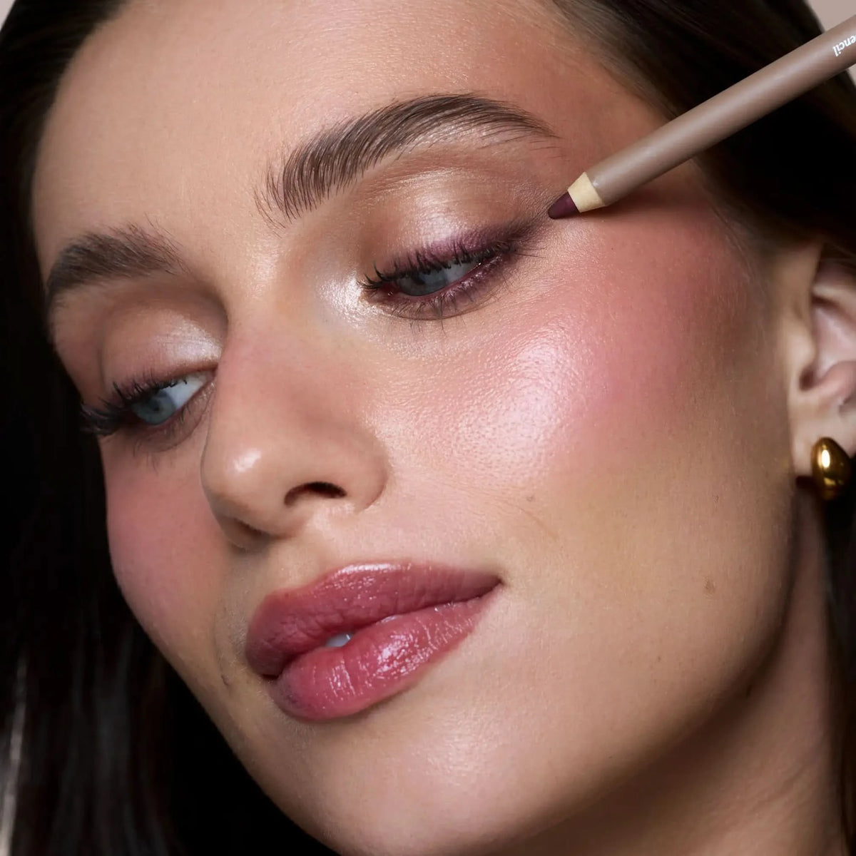 Lápiz de ojos Satin Wine - Saigu Cosmetics