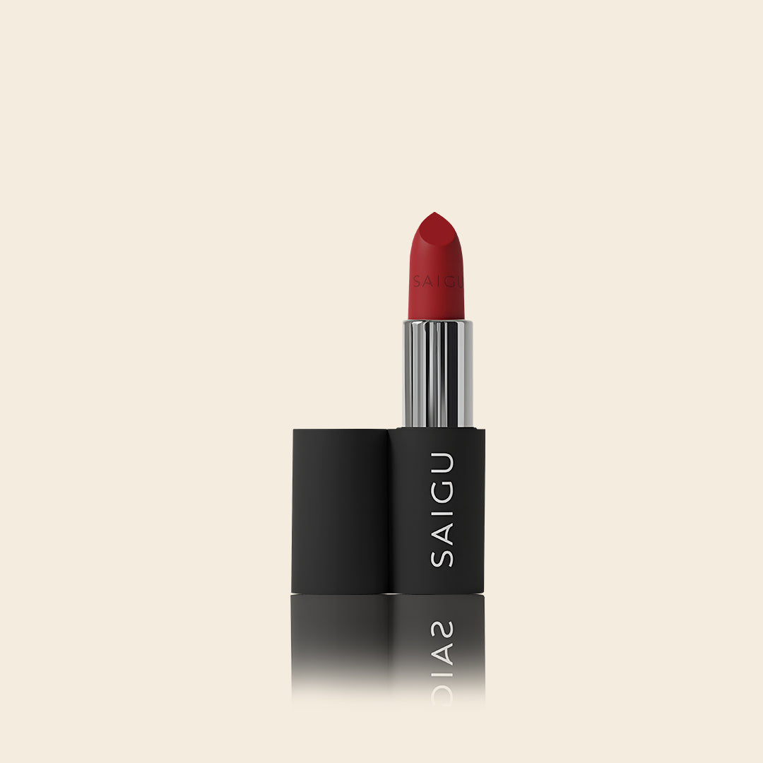 Velvet lipstick with hyaluronic acid