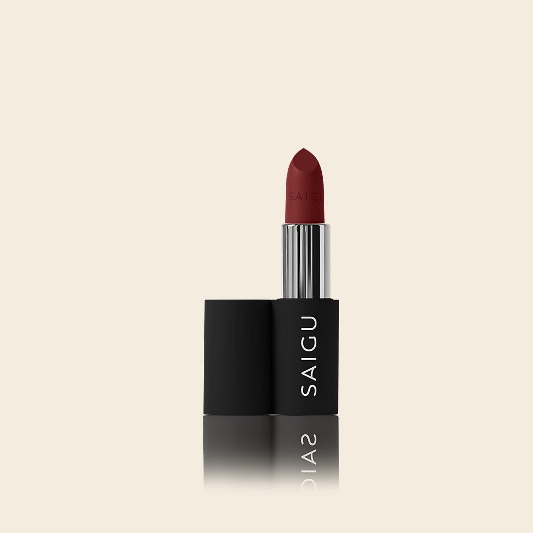 Velvet lipstick with hyaluronic acid