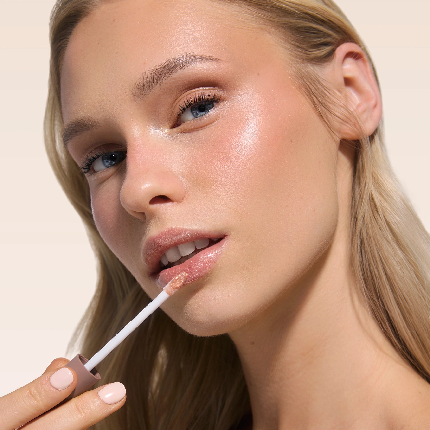 Lip Gloss Melting Plump - Saigu Cosmetics