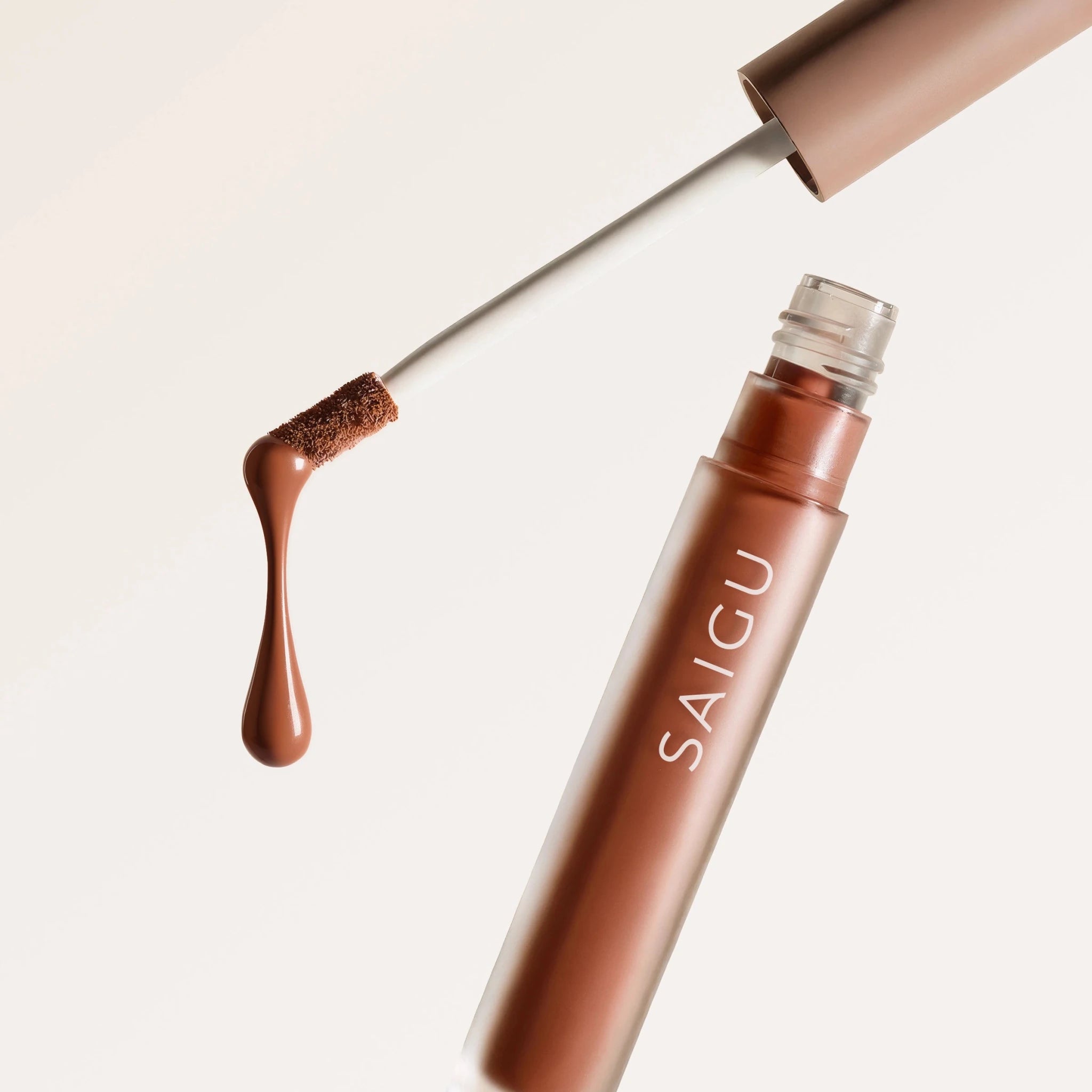 Lip Gloss Melting Plump - Saigu Cosmetics