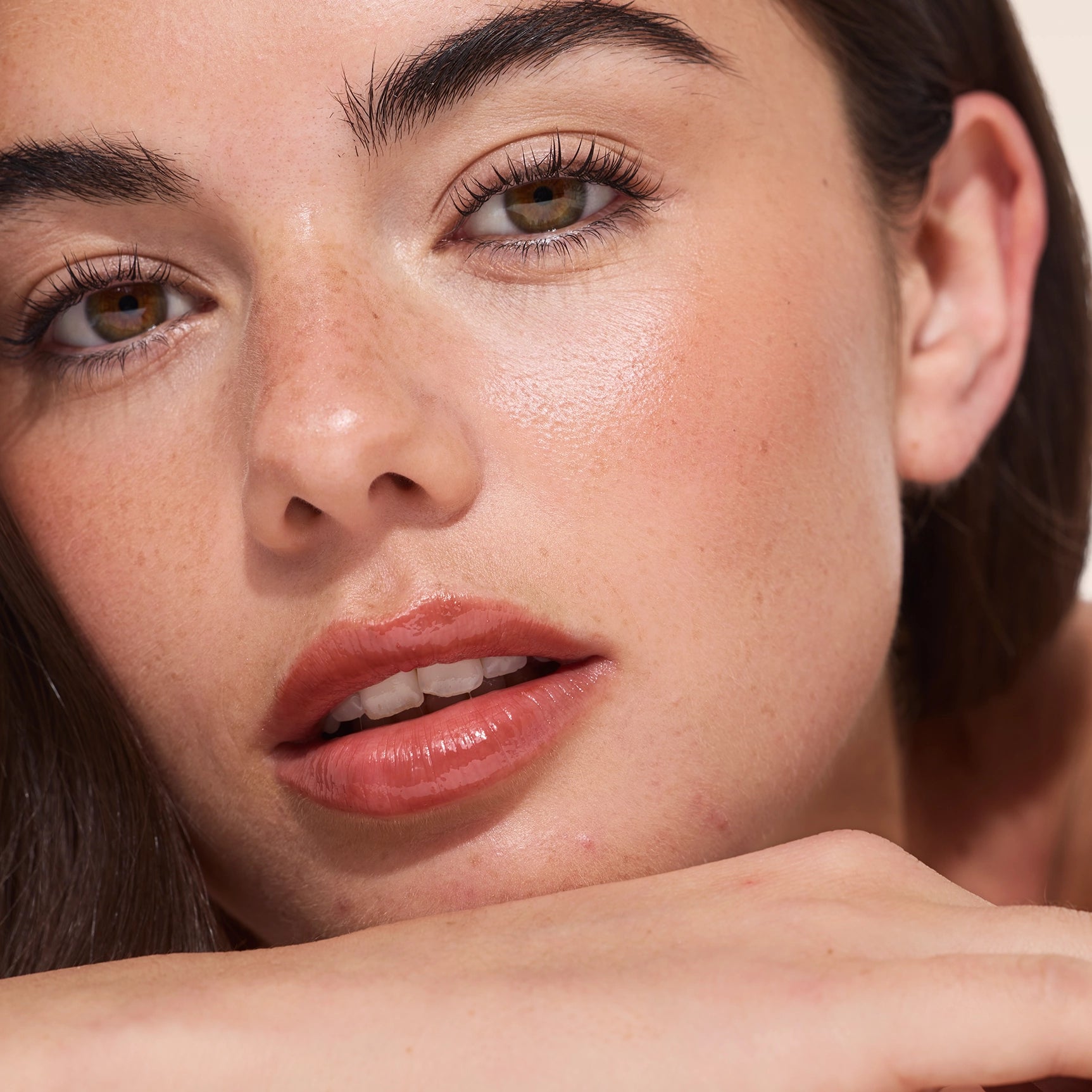Lip Gloss Melting Plump - Saigu Cosmetics