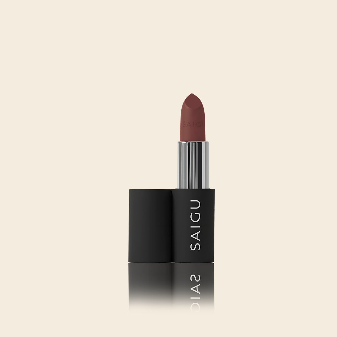 Velvet lipstick with hyaluronic acid