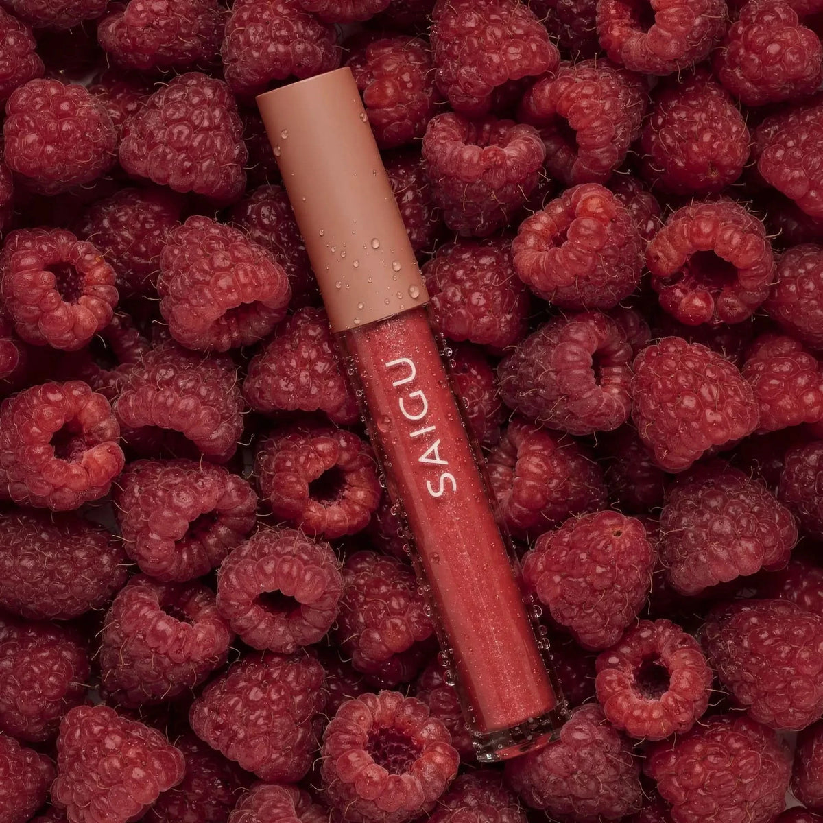 Lip Gloss Melting Plump Wild Berry - Saigu Cosmetics